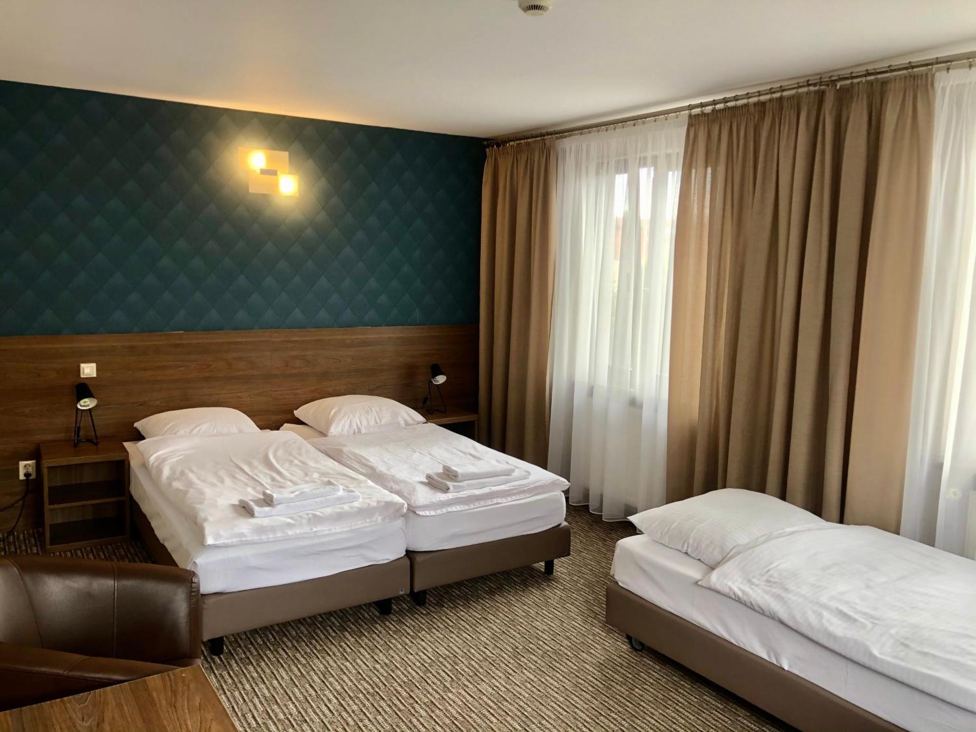 Hotel Krystyna Щитно Экстерьер фото