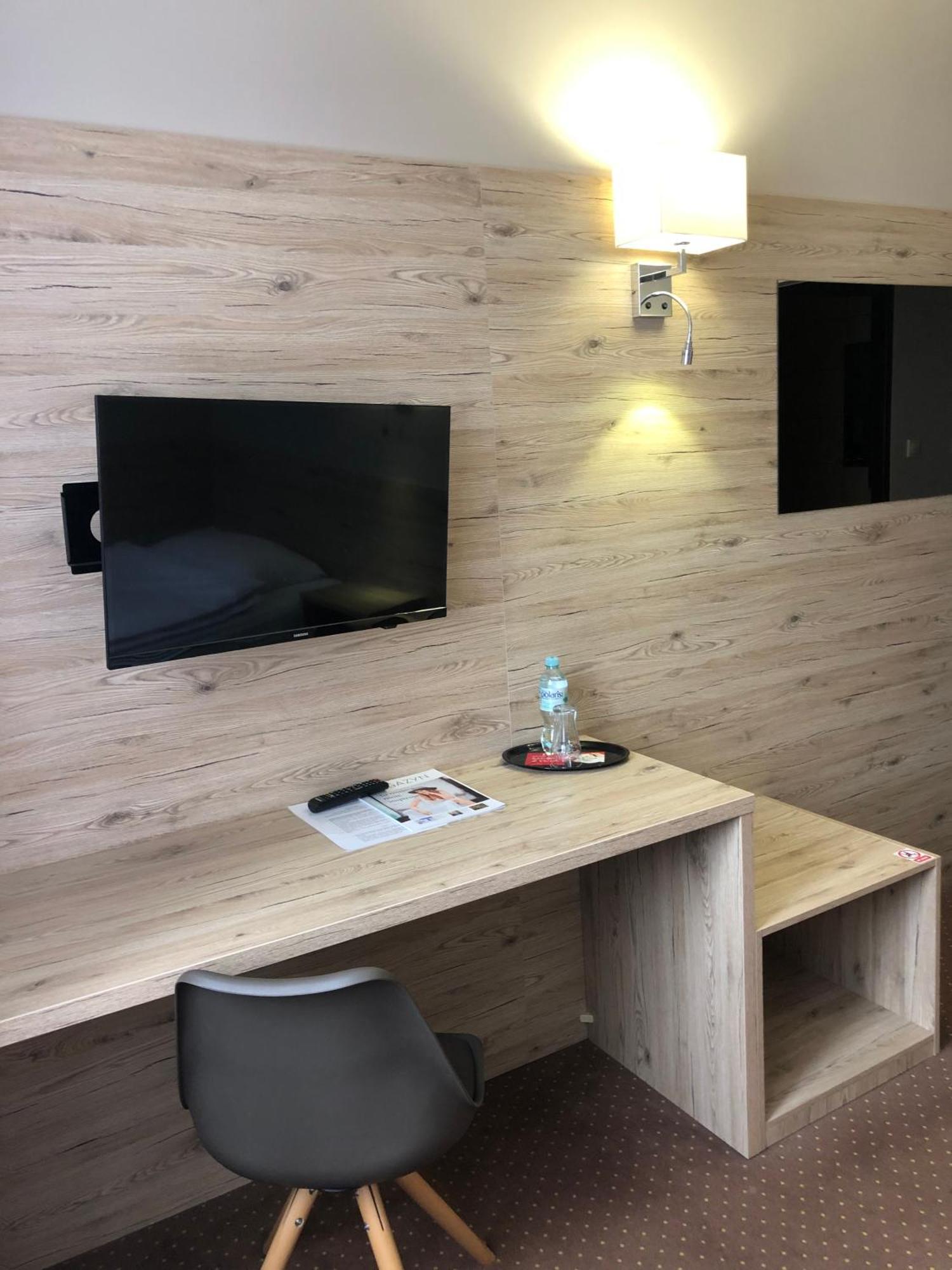 Hotel Krystyna Щитно Экстерьер фото