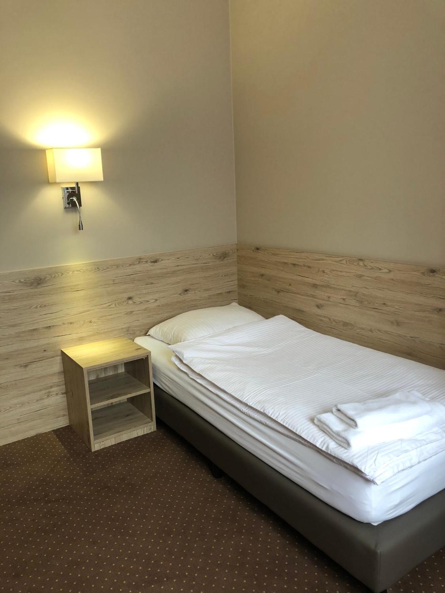 Hotel Krystyna Щитно Экстерьер фото