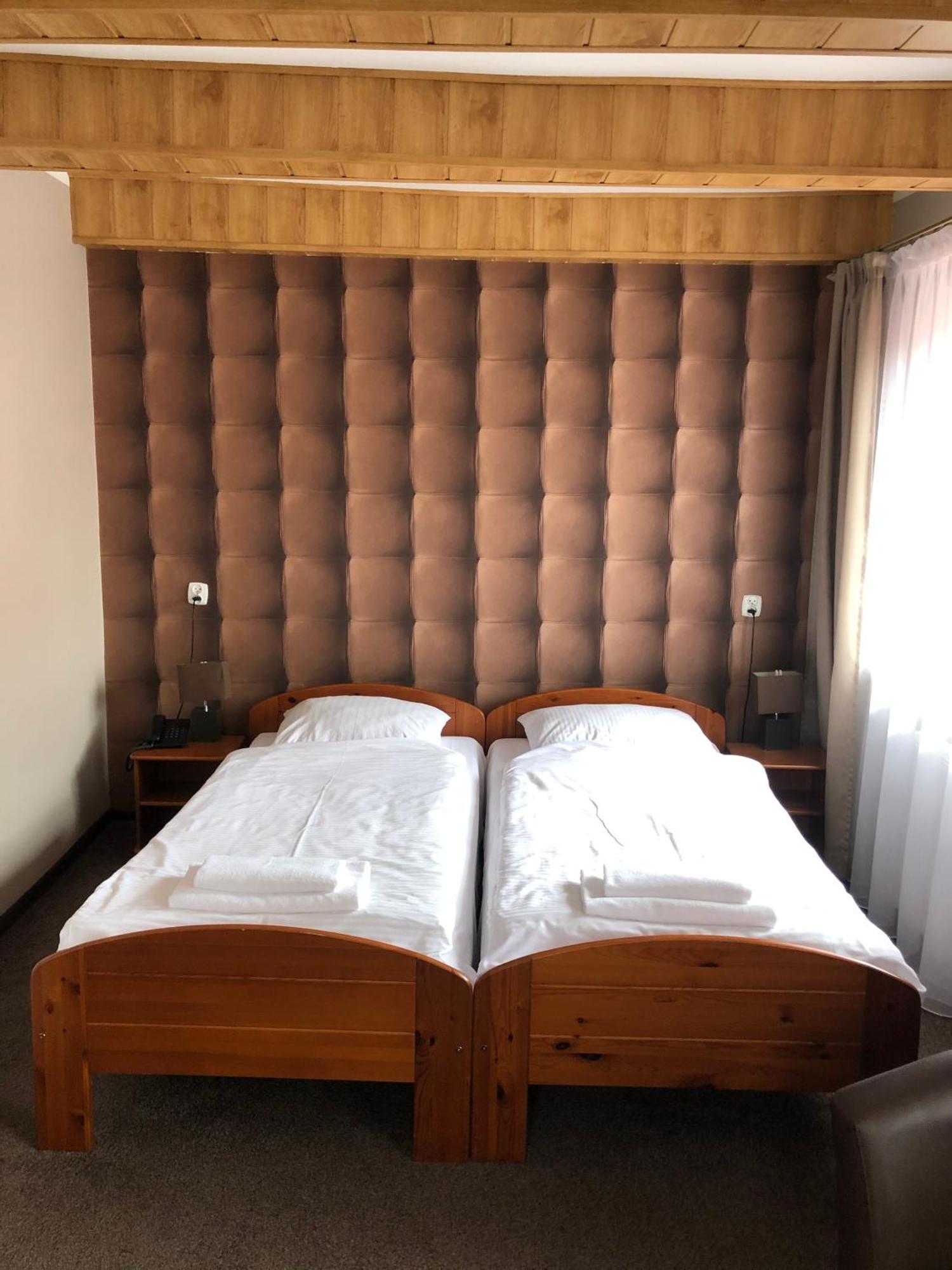 Hotel Krystyna Щитно Экстерьер фото